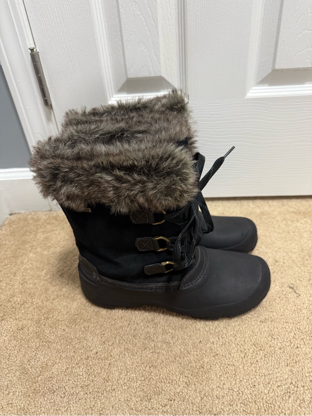 Khombu Black Winter Lace-Up Boots with Faux-Fur Cuff